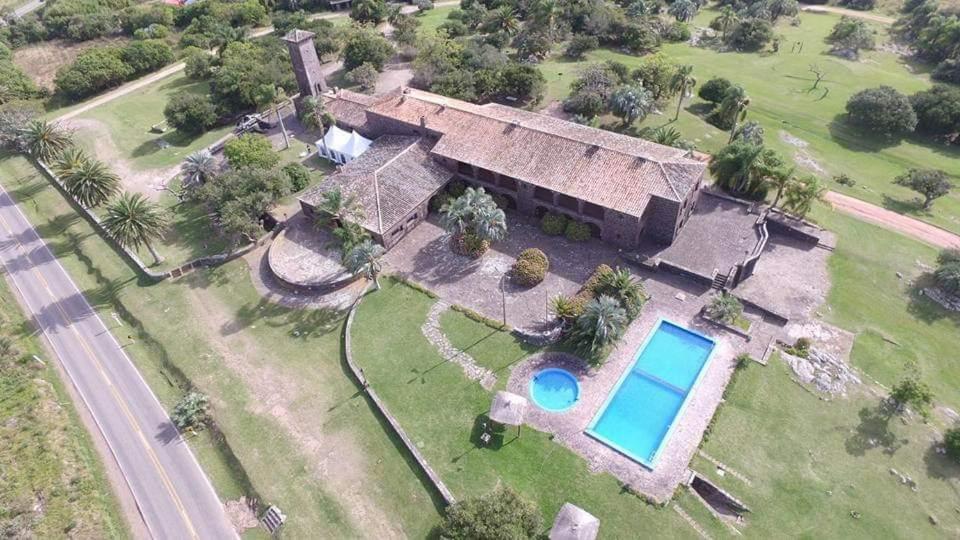 Dieciocho de Julio Hosteria Fortin De San Miguel מראה חיצוני תמונה